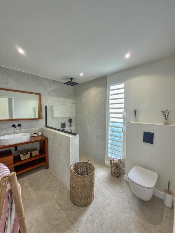 31.Location Villa piscine vue mer St François Guadeloupe_Suite 2